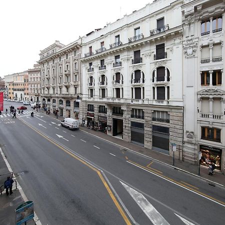 Maison Tritone Rome Bagian luar foto