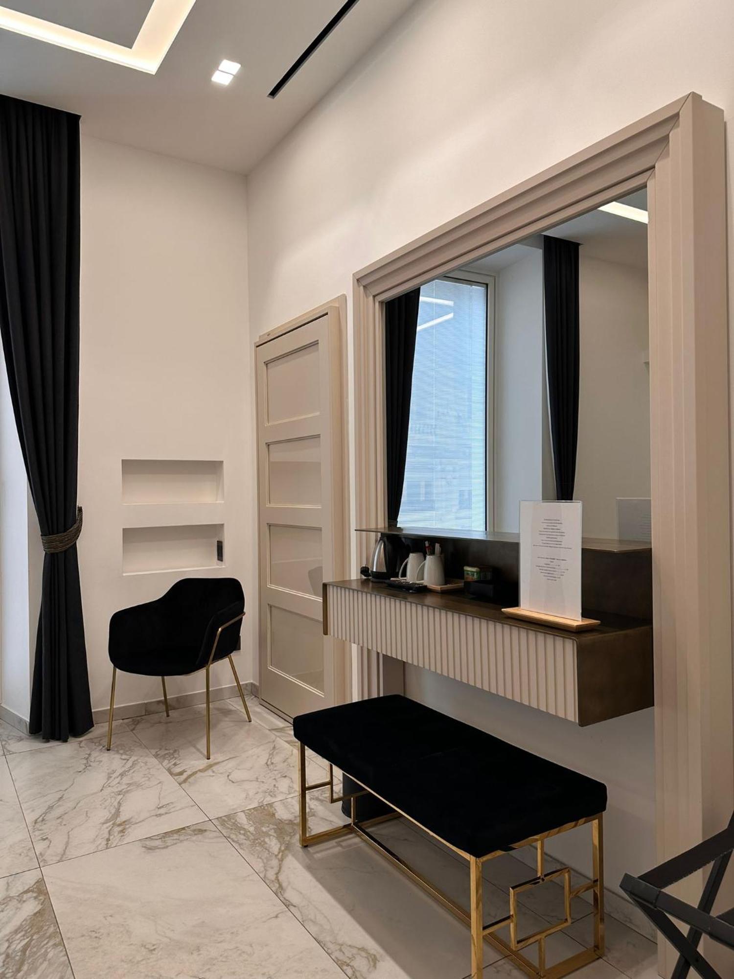 Maison Tritone Rome Bagian luar foto