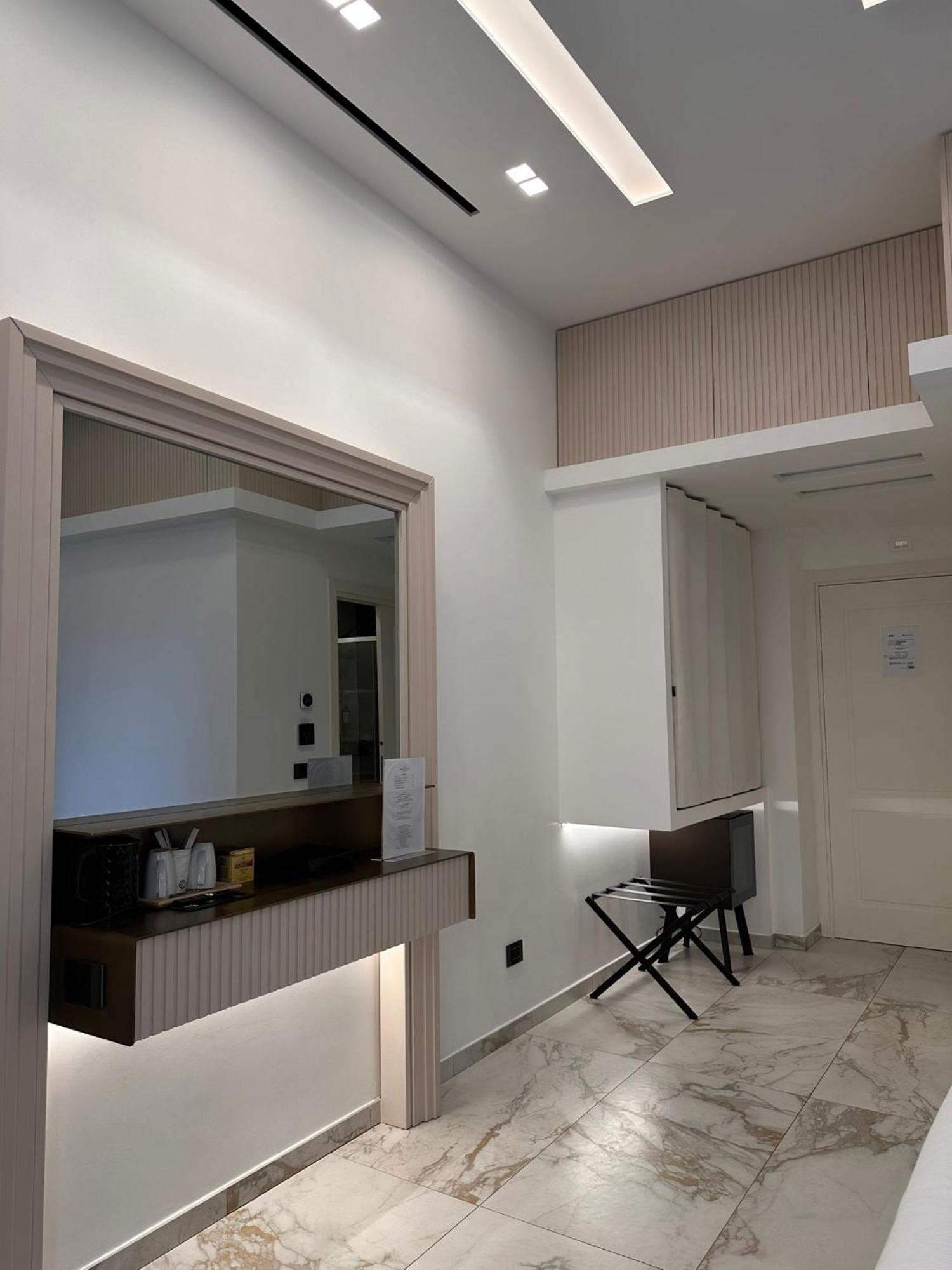 Maison Tritone Rome Bagian luar foto